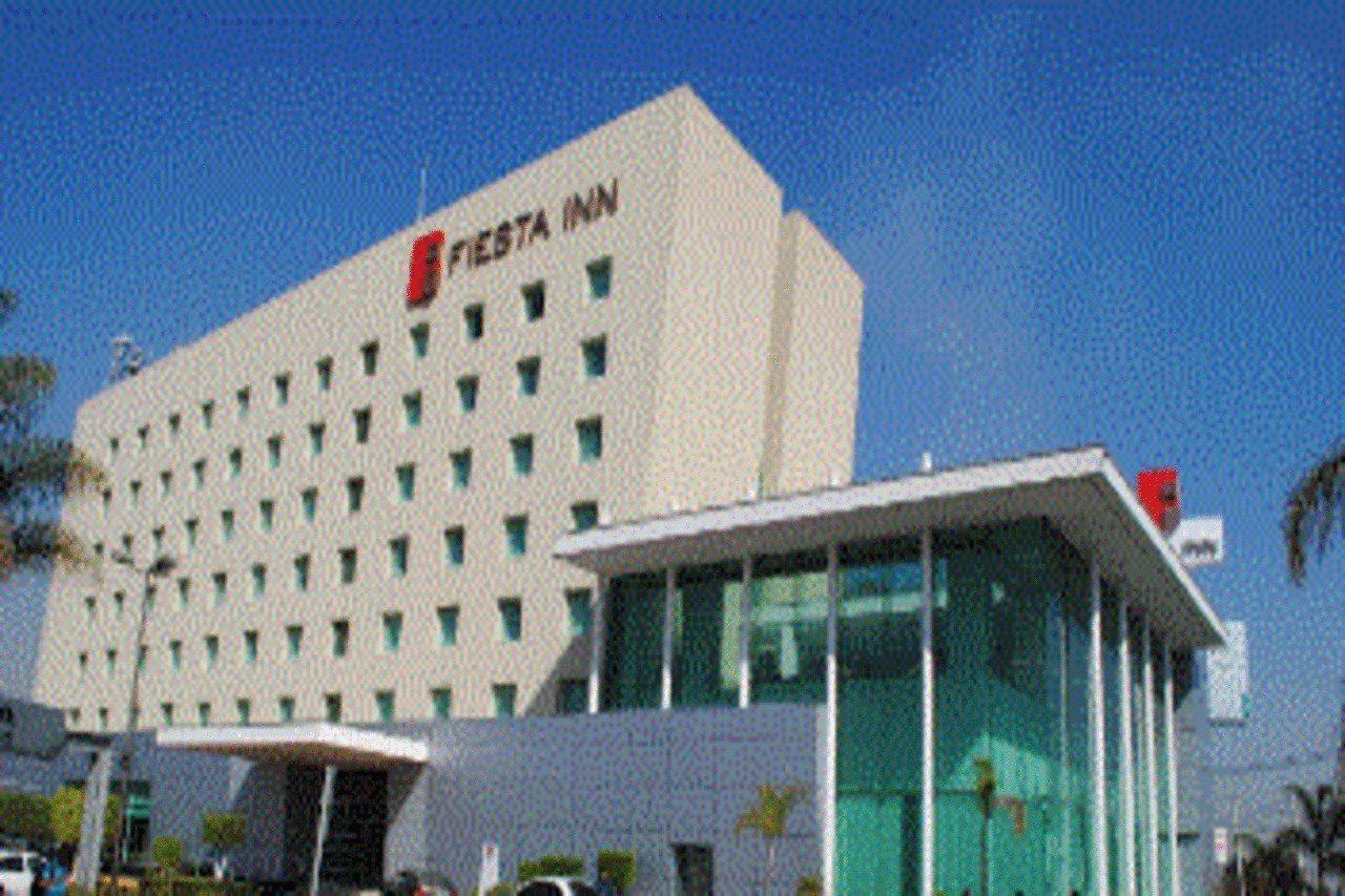 Fiesta Inn Cuautitlan Cuautitlán Izcalli Exterior photo